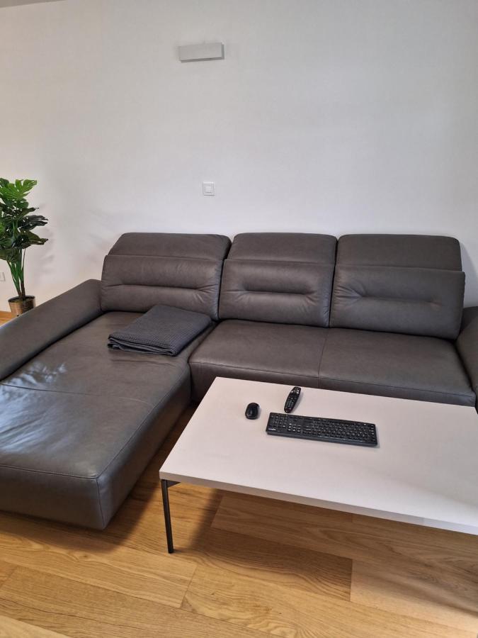 Guesthouse Flower Λιουμπλιάνα Εξωτερικό φωτογραφία