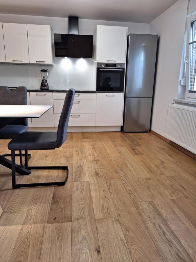 Guesthouse Flower Λιουμπλιάνα Εξωτερικό φωτογραφία