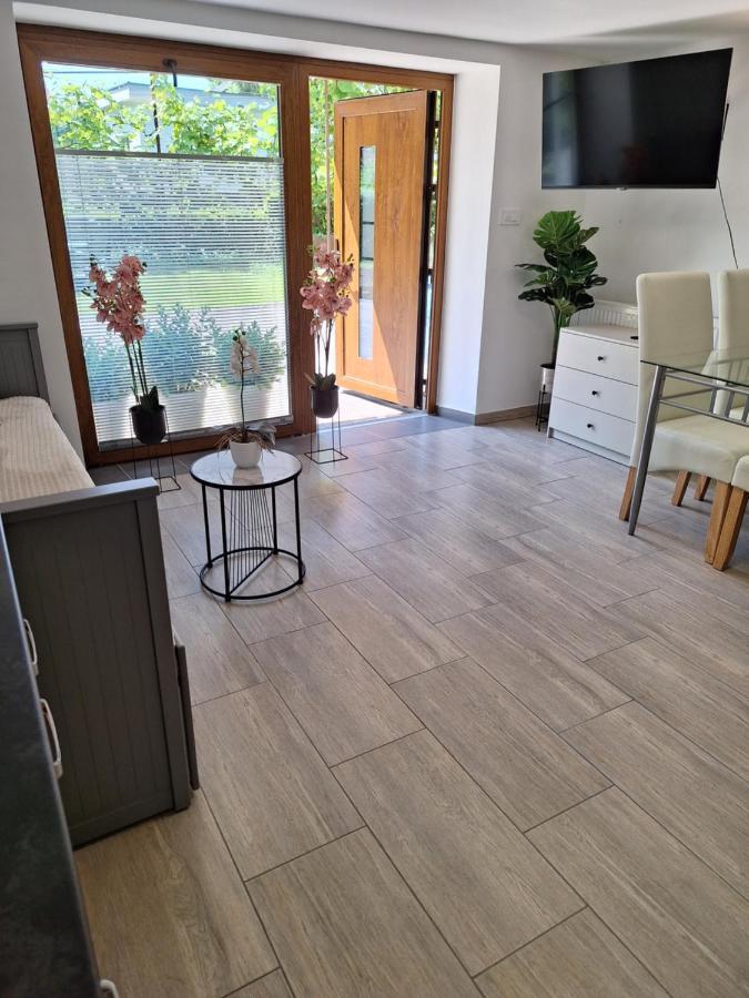Guesthouse Flower Λιουμπλιάνα Εξωτερικό φωτογραφία