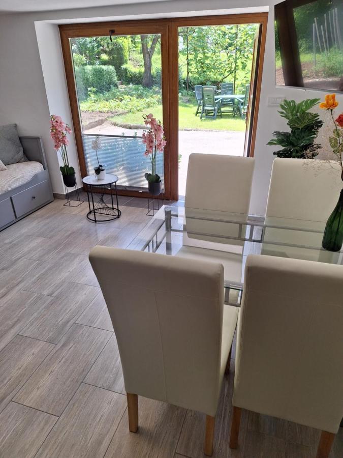 Guesthouse Flower Λιουμπλιάνα Εξωτερικό φωτογραφία