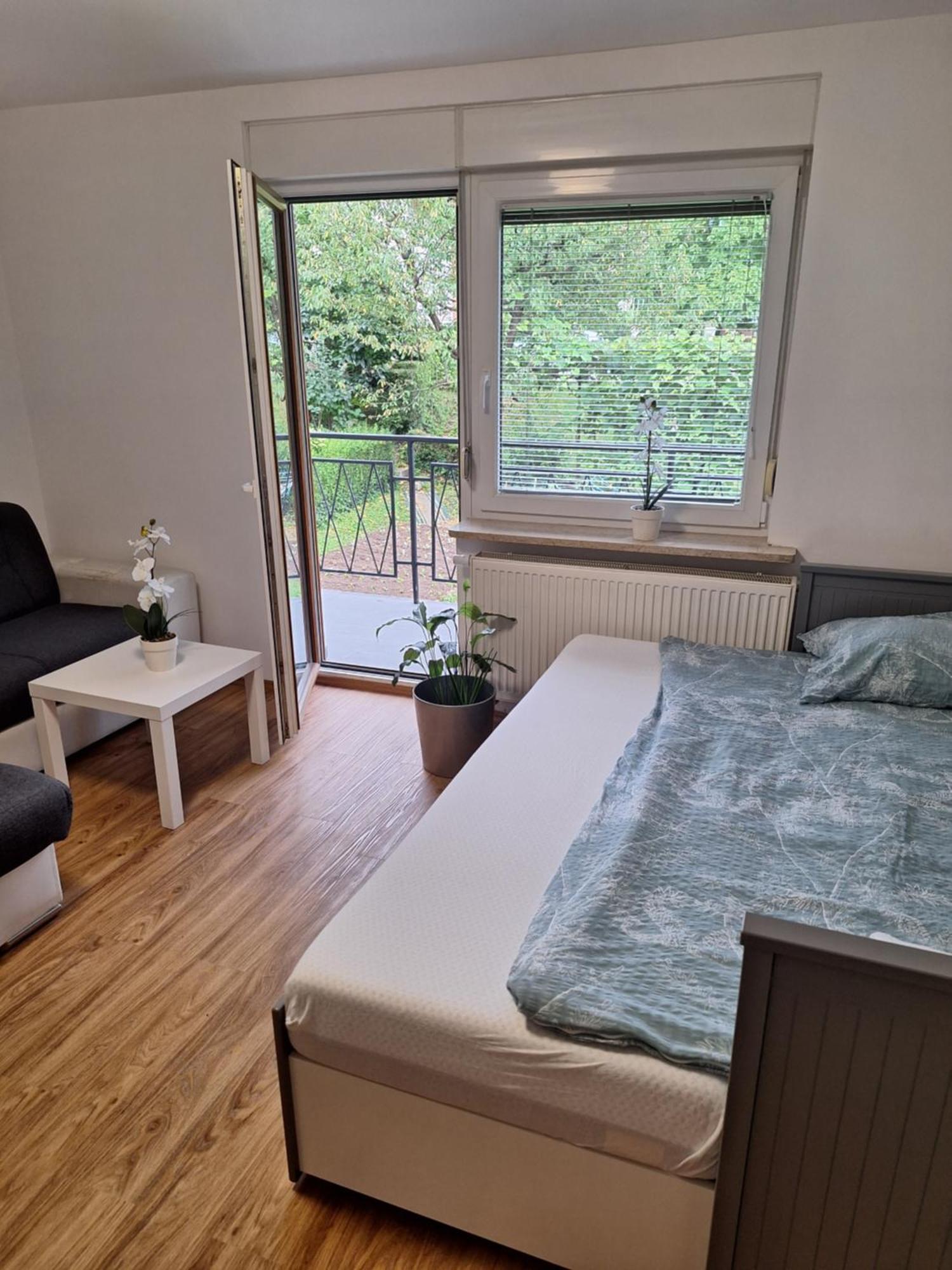 Guesthouse Flower Λιουμπλιάνα Εξωτερικό φωτογραφία